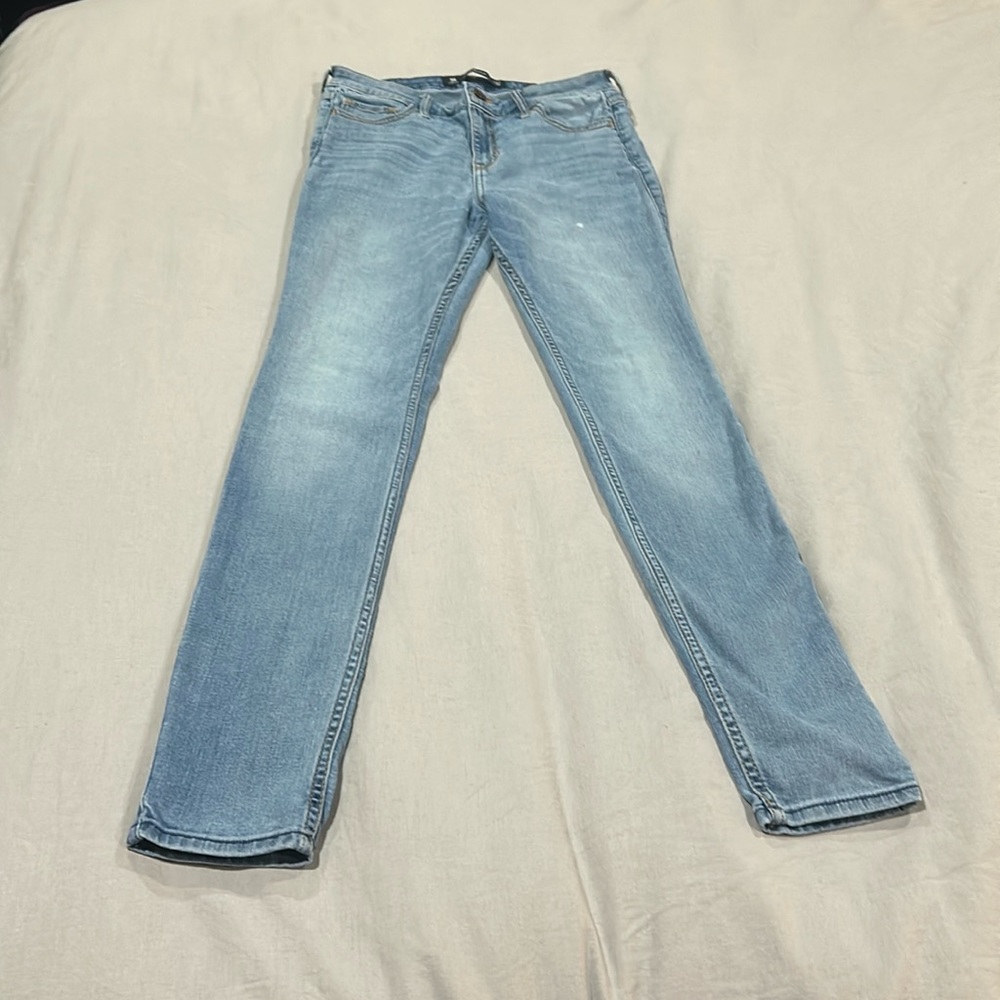 Hollister midrise super skinny jeans.